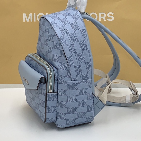 MICHAEL KORS PALE BLUE SIGNATURE COLOR
Maisie Extra-Small Logo 2-in-1 Backpack - Picture 9 of 16